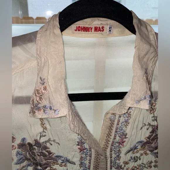 Johnny Was sheer cream blouse, beautifully embroidered, unique - Picture 6 of 8